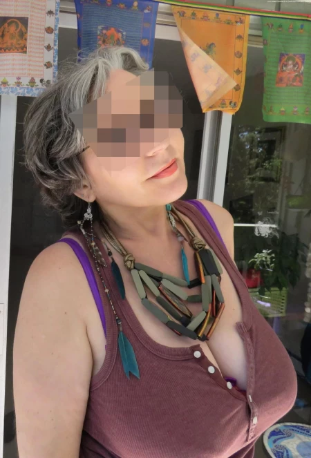 Annonce femme mûre sensuelle cherche une aventure sexuelle dans les Vosges