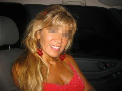 Cougar chauffeur de Taxi cherche mec jeune pour sexe infidèle discret inoubliable