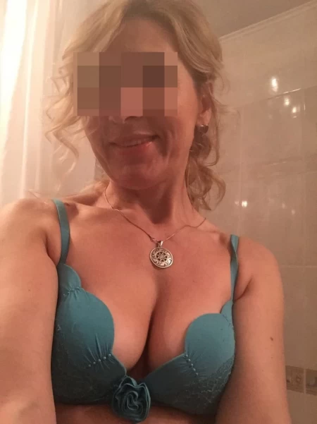 Plan sexe avec une femme mûre Bon chic bon genre de Neuilly