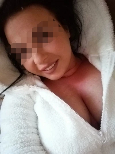 Plan sexe endurant avec une femme cougar bien conservée de Besançon